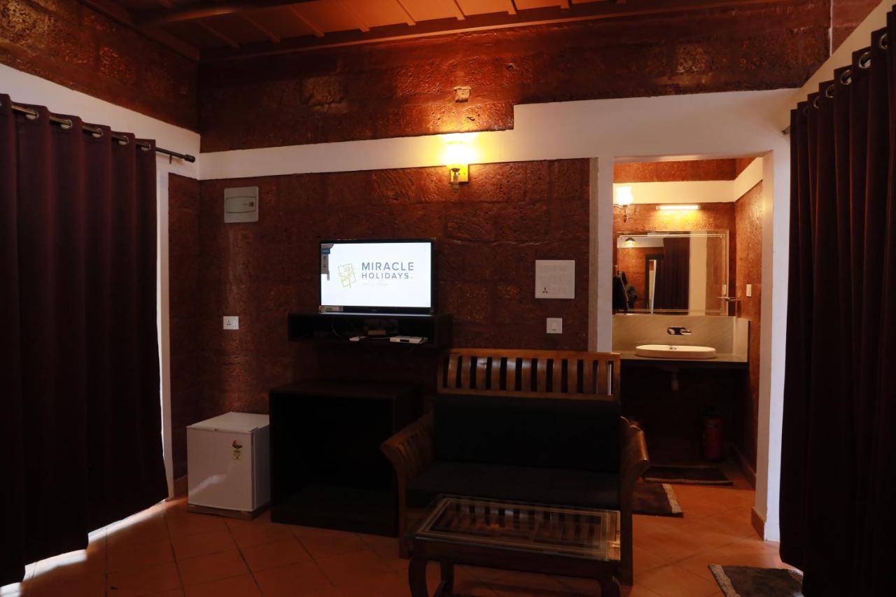 Miracle Holidays Mananthavady Bagian luar foto